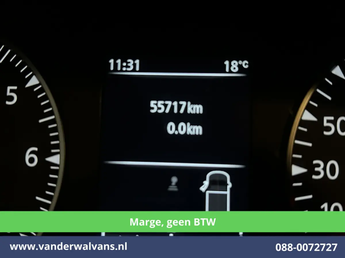 2.3 dCi 150pk **MARGE, geen BTW** L2H2 Paardenwagen Euro6 Airco | Camera | Cruisecontrol | Trekhaak Bijrijdersbank