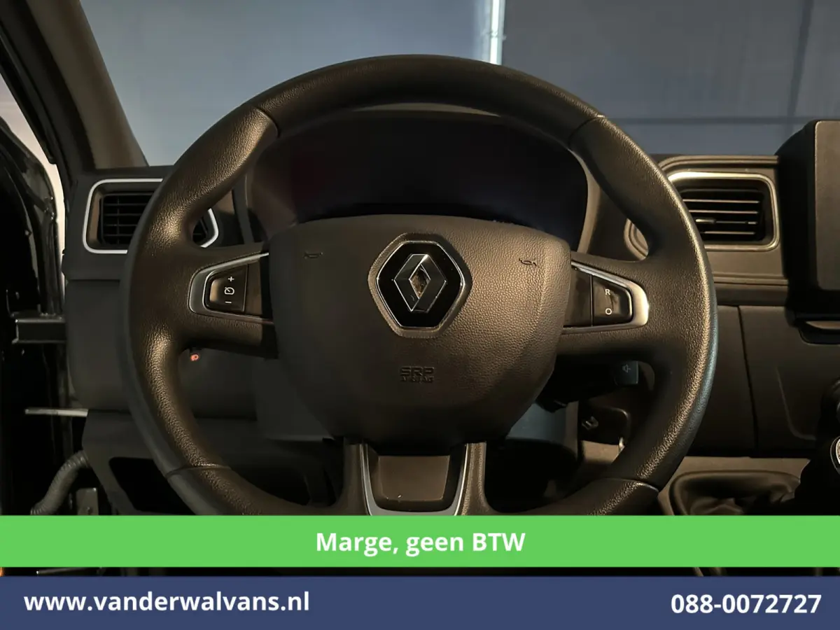 2.3 dCi 150pk **MARGE, geen BTW** L2H2 Paardenwagen Euro6 Airco | Camera | Cruisecontrol | Trekhaak Bijrijdersbank