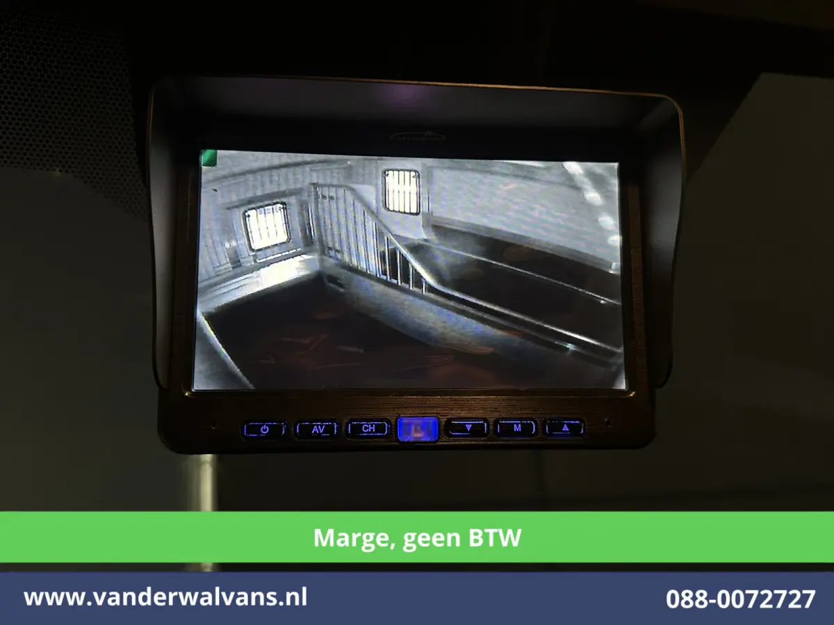2.3 dCi 150pk **MARGE, geen BTW** L2H2 Paardenwagen Euro6 Airco | Camera | Cruisecontrol | Trekhaak Bijrijdersbank