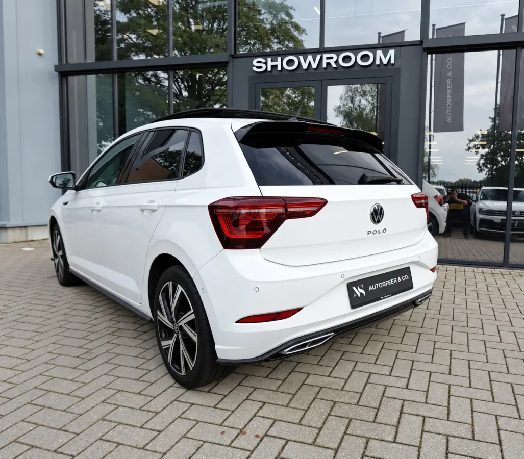 1.0 TSI R-Line KEYLESS IQ.LIGHT PANO VOL