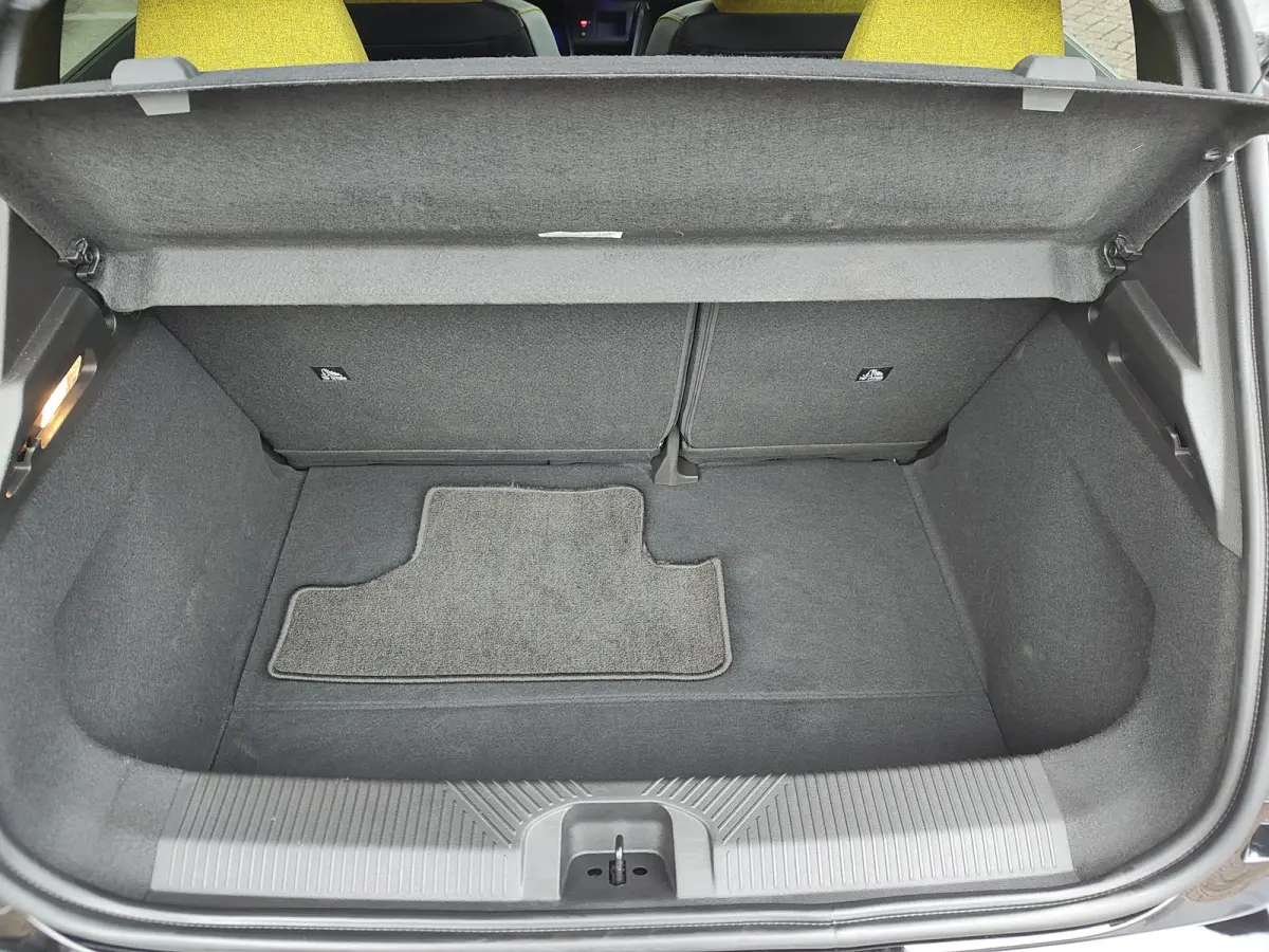 COMFORT RANGE ICONIC CINQ 52 kWh SoH 99,5% | Adaptive Cruise | Warmtepomp | Stuurverwarming