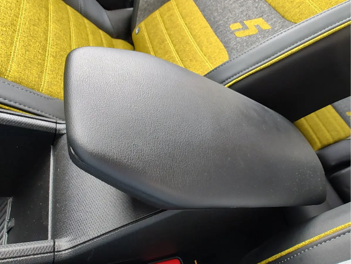 COMFORT RANGE ICONIC CINQ 52 kWh SoH 99,5% | Adaptive Cruise | Warmtepomp | Stuurverwarming
