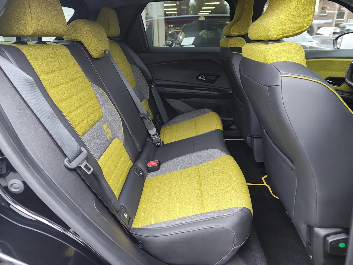 COMFORT RANGE ICONIC CINQ 52 kWh SoH 99,5% | Adaptive Cruise | Warmtepomp | Stuurverwarming