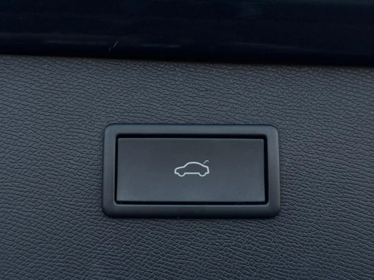 1.5 TSI Business M22 NAVI|APPLE CARPLAY|LEDER|SPORTVELGEN