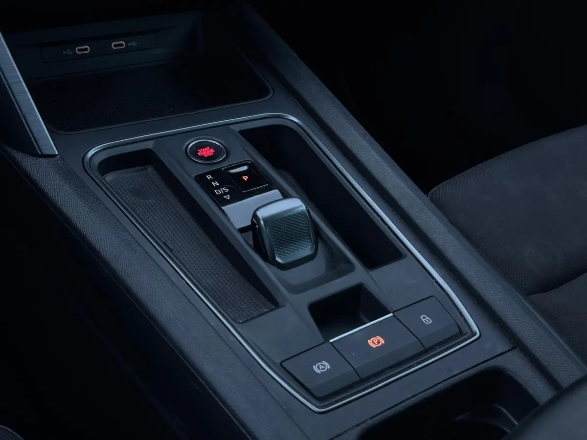1.5 TSI Business M22 NAVI|APPLE CARPLAY|LEDER|SPORTVELGEN