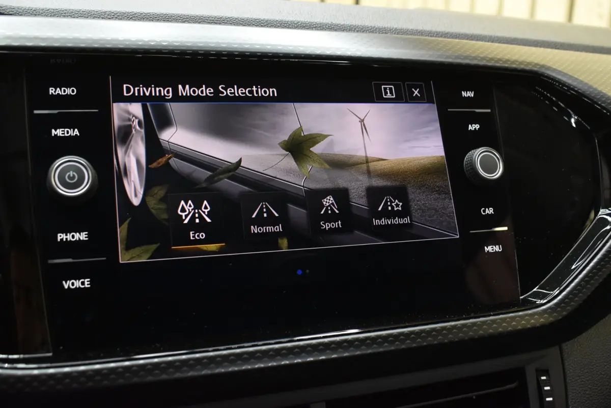 1.0 TSI Life 2e eig. NL-Auto R-Line Carplay ACC Led Virtual Navi Airco + Nwe APK