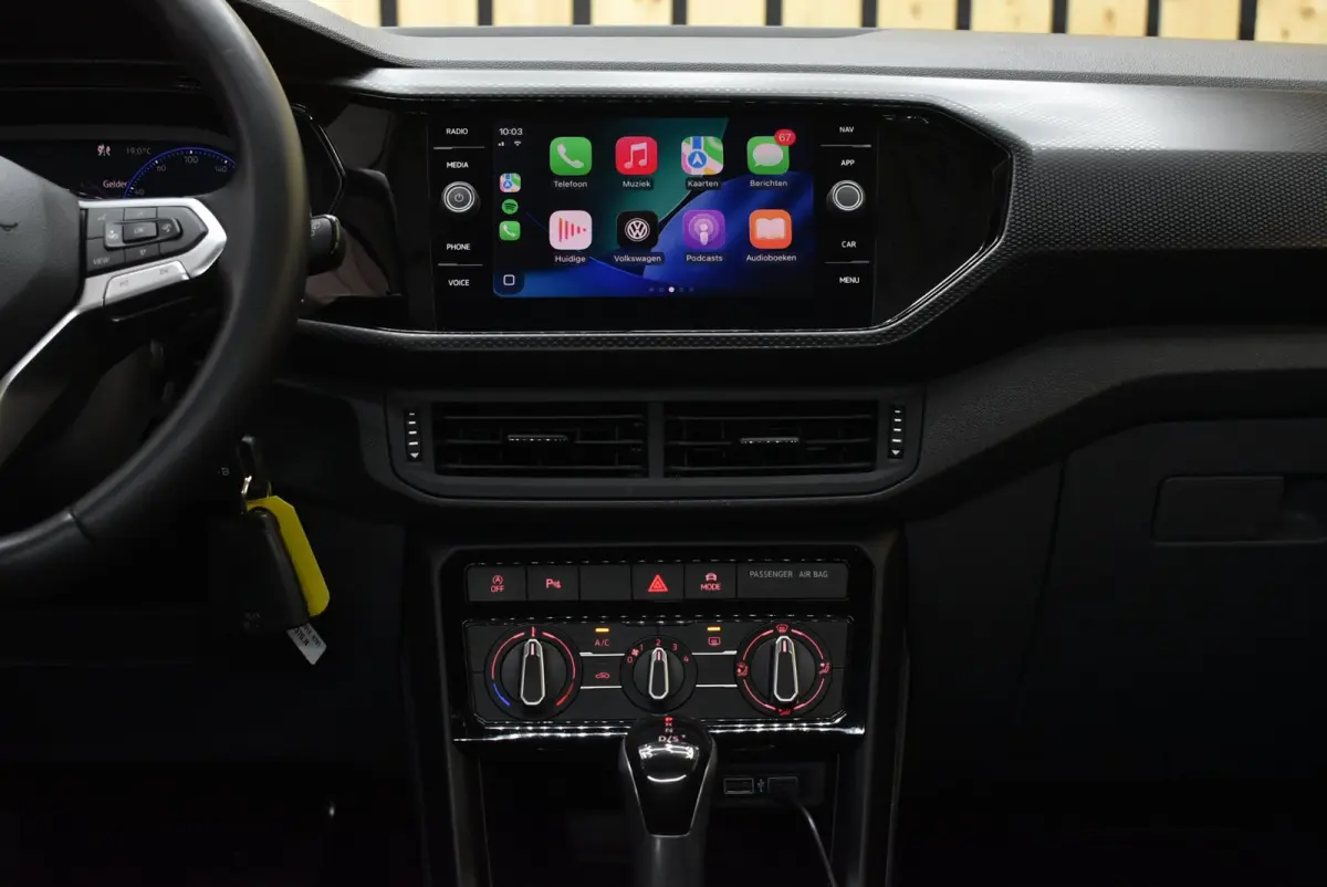 1.0 TSI Life 2e eig. NL-Auto R-Line Carplay ACC Led Virtual Navi Airco + Nwe APK