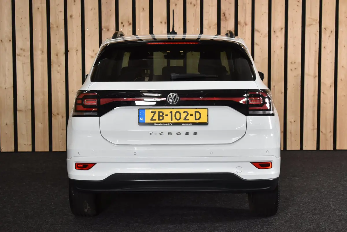 1.0 TSI Life 2e eig. NL-Auto R-Line Carplay ACC Led Virtual Navi Airco + Nwe APK