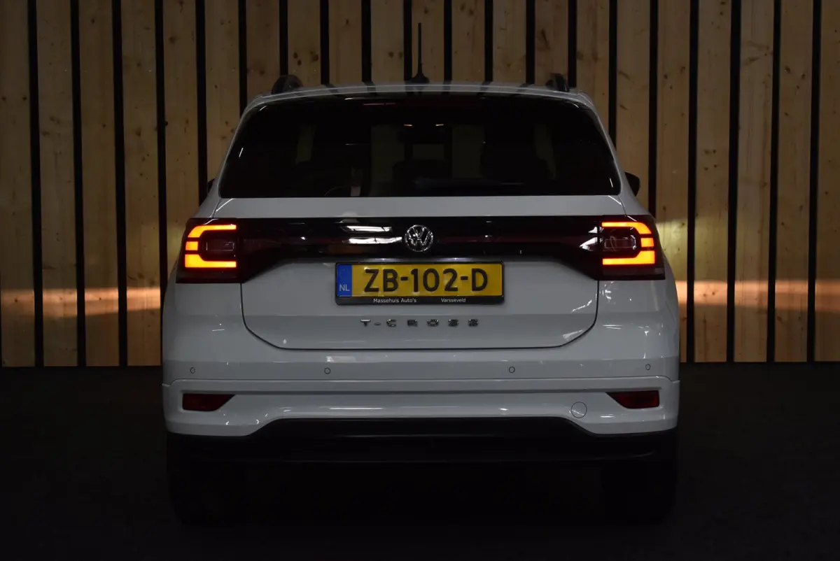 1.0 TSI Life 2e eig. NL-Auto R-Line Carplay ACC Led Virtual Navi Airco + Nwe APK