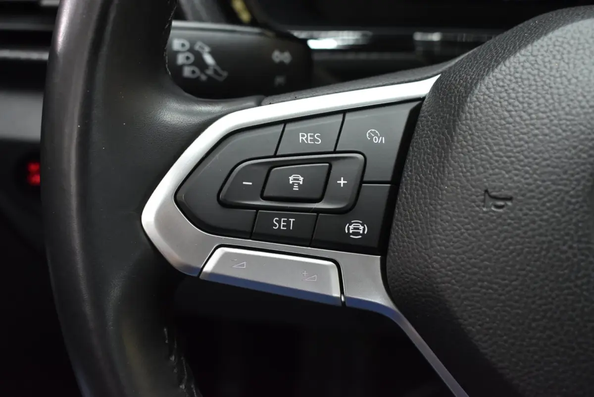 1.0 TSI Life 2e eig. NL-Auto R-Line Carplay ACC Led Virtual Navi Airco + Nwe APK