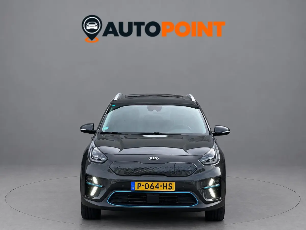 ExecutiveLine 64 kWh Soh 100% FASE 3 OPEN DAK LEER /JBL/ CAMERA