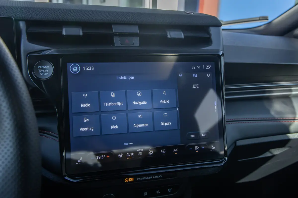 1.0 EcoBoost | ST-Line X | Panorama dak | 360 Camera | B&O | Stoel/Stuur/Vooruitverwarming | Elektrische achterklep | Adaptive Cruise | Achteruitrijcamera | Apple Carplay/Android Auto|telefo