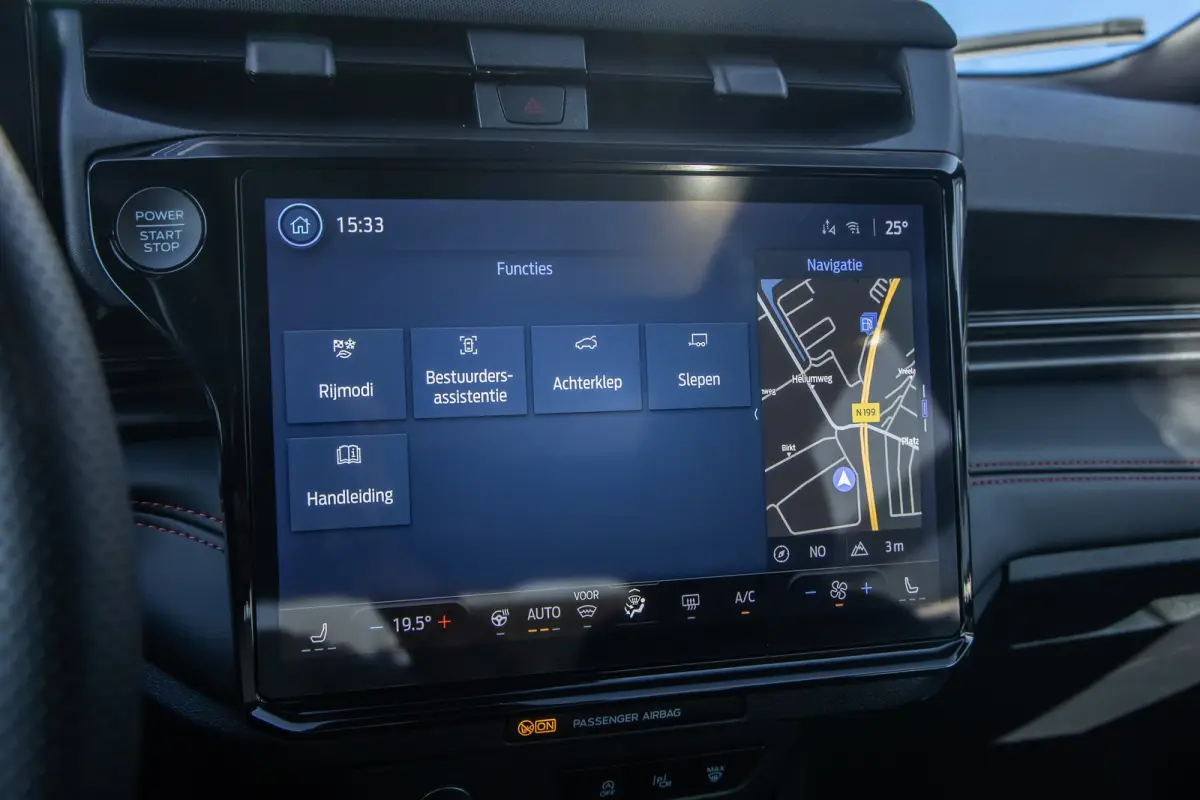 1.0 EcoBoost | ST-Line X | Panorama dak | 360 Camera | B&O | Stoel/Stuur/Vooruitverwarming | Elektrische achterklep | Adaptive Cruise | Achteruitrijcamera | Apple Carplay/Android Auto|telefo