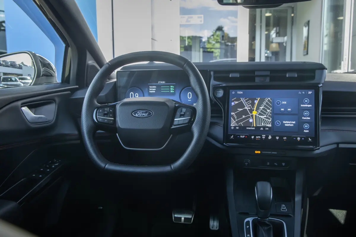 1.0 EcoBoost | ST-Line X | Panorama dak | 360 Camera | B&O | Stoel/Stuur/Vooruitverwarming | Elektrische achterklep | Adaptive Cruise | Achteruitrijcamera | Apple Carplay/Android Auto|telefo