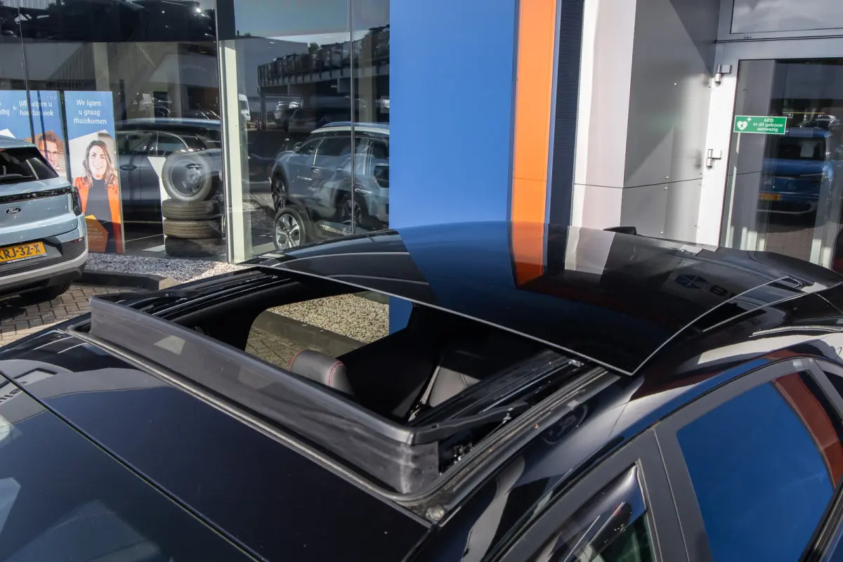 1.0 EcoBoost | ST-Line X | Panorama dak | 360 Camera | B&O | Stoel/Stuur/Vooruitverwarming | Elektrische achterklep | Adaptive Cruise | Achteruitrijcamera | Apple Carplay/Android Auto|telefo