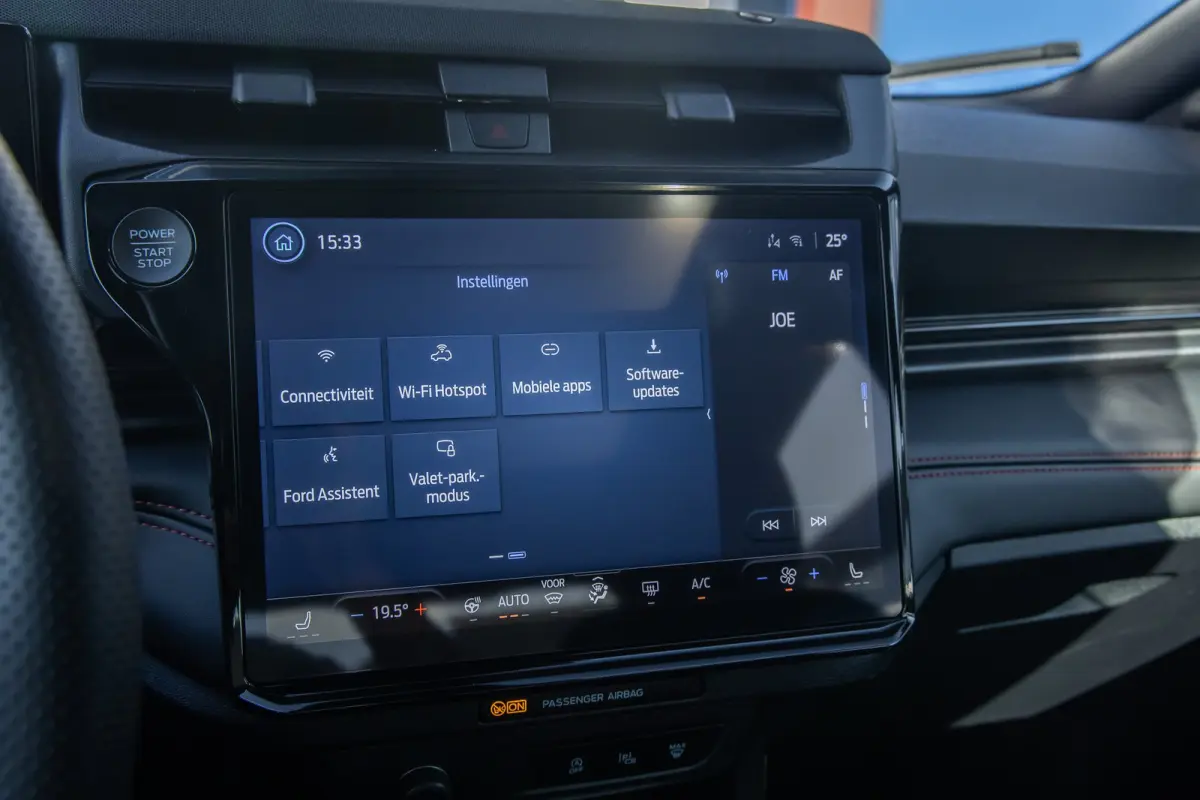 1.0 EcoBoost | ST-Line X | Panorama dak | 360 Camera | B&O | Stoel/Stuur/Vooruitverwarming | Elektrische achterklep | Adaptive Cruise | Achteruitrijcamera | Apple Carplay/Android Auto|telefo