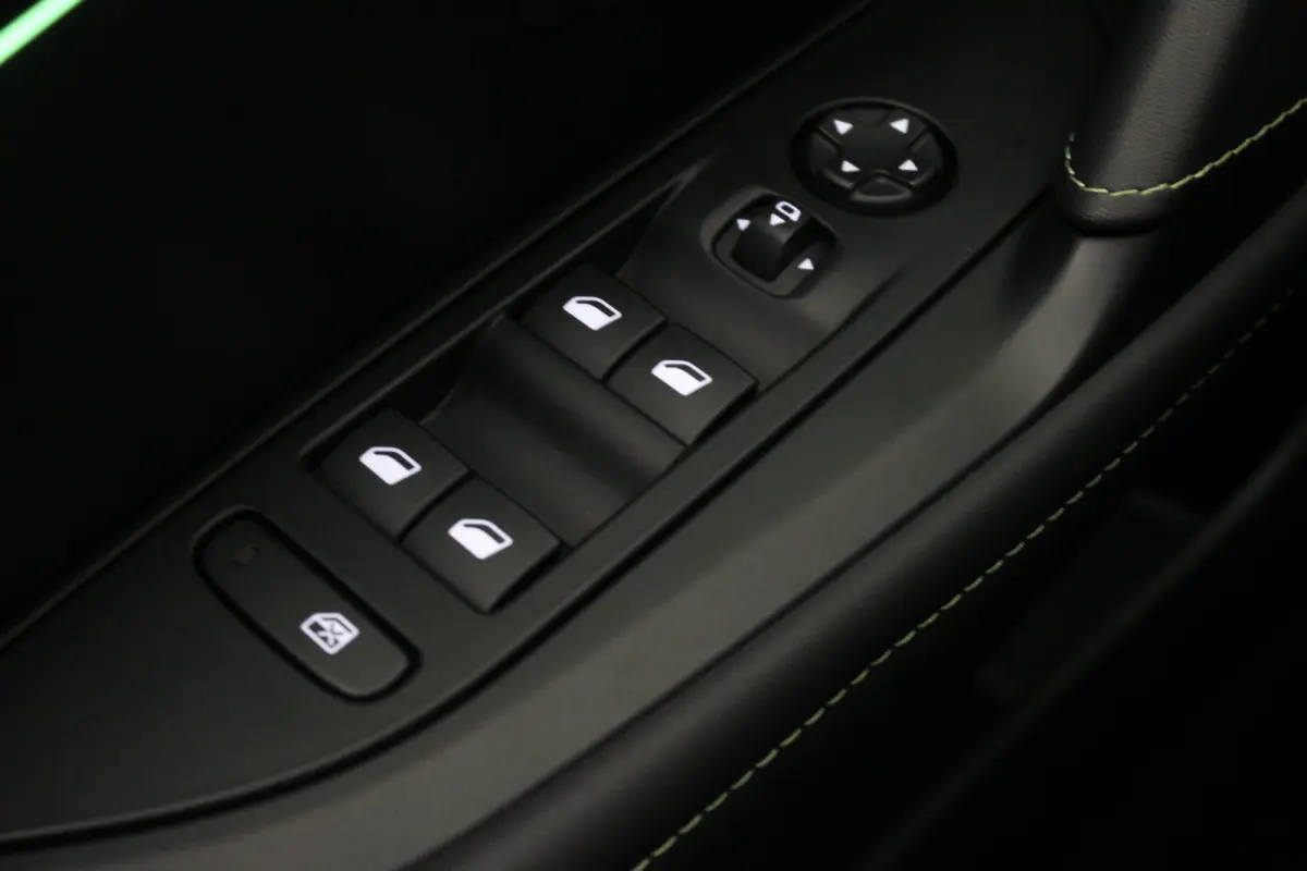 1.2 Hybrid 145 e-DCS6 GT |Stoelverw.|Massage|