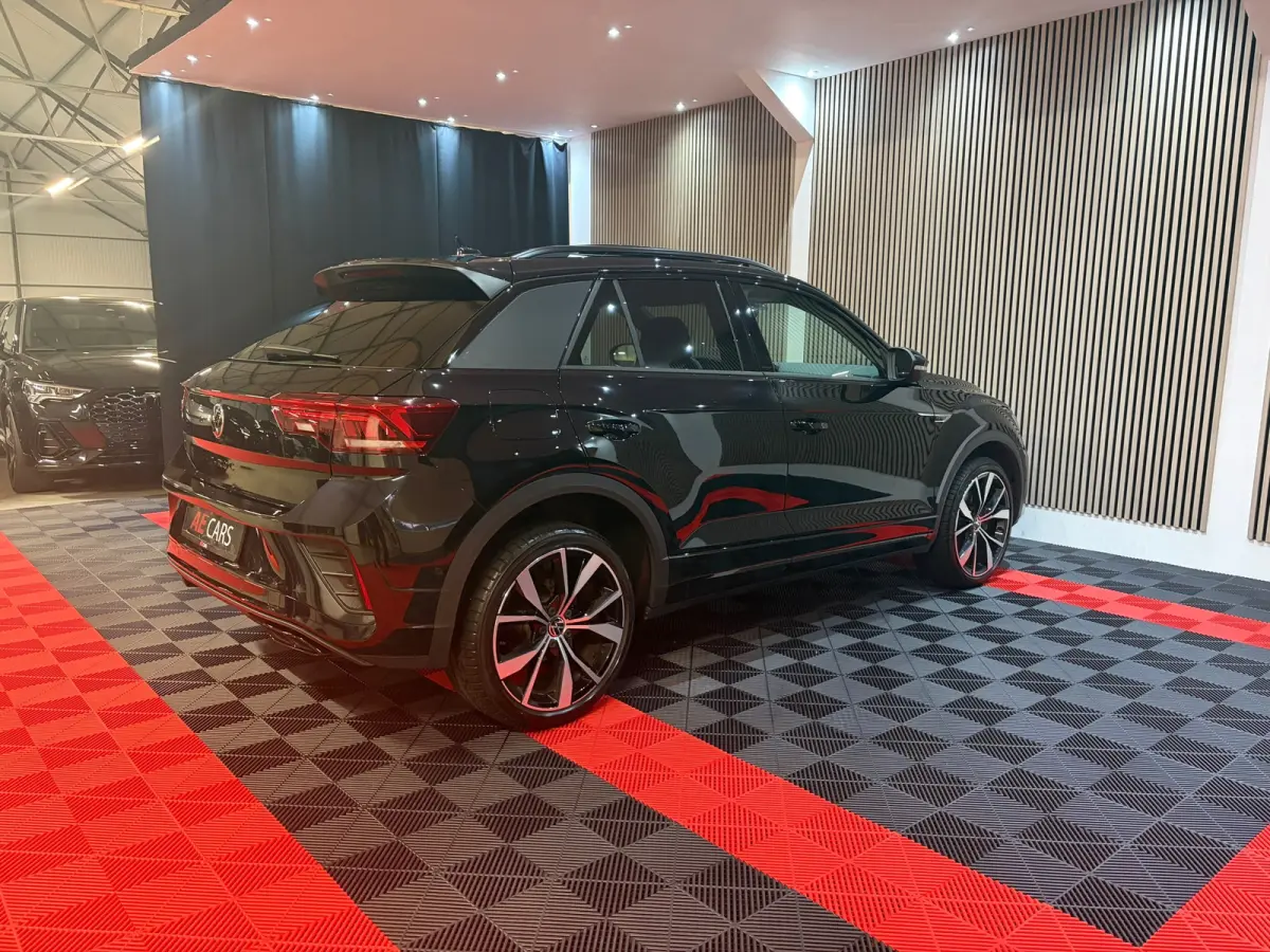 1.5 TSI R-Line Black Pack Edition 2025 /Pano/Camera/Keyless///