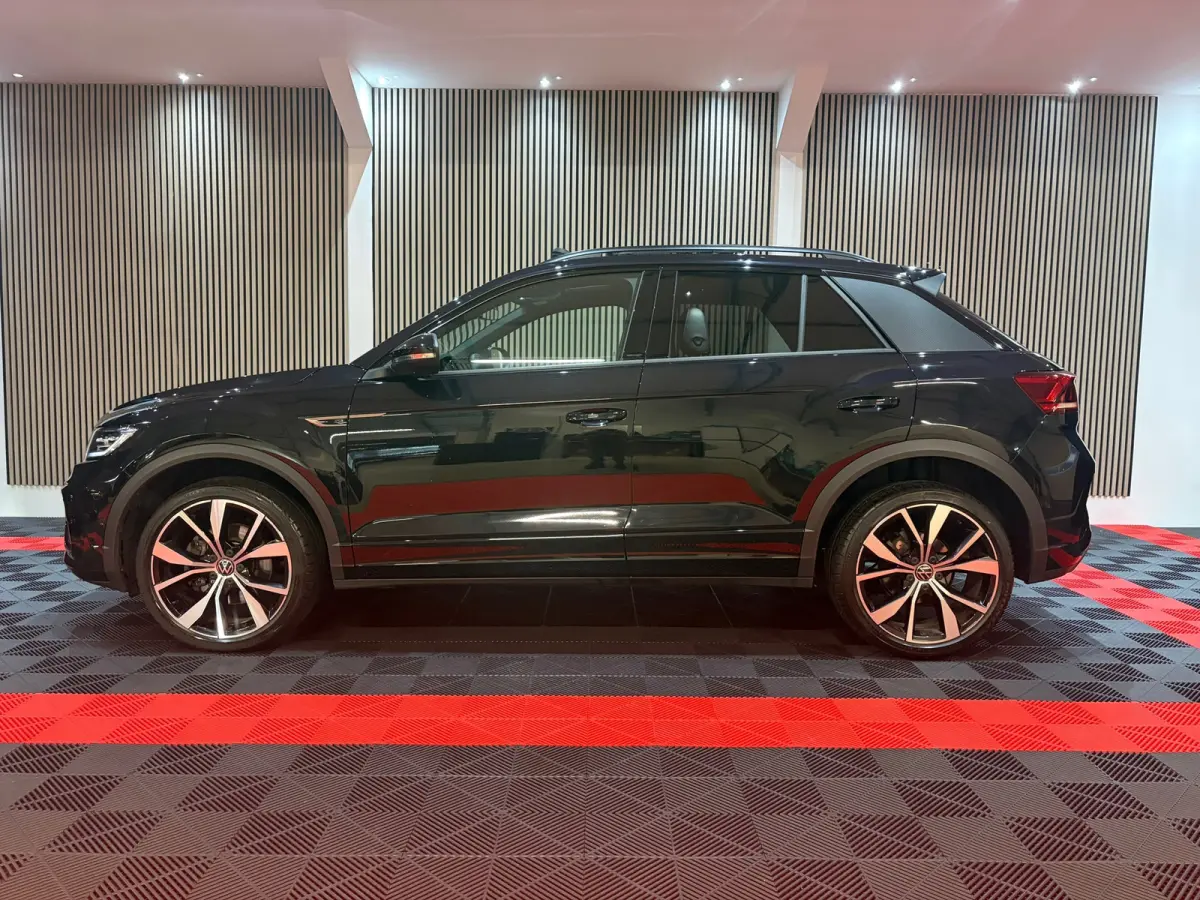 1.5 TSI R-Line Black Pack Edition 2025 /Pano/Camera/Keyless///