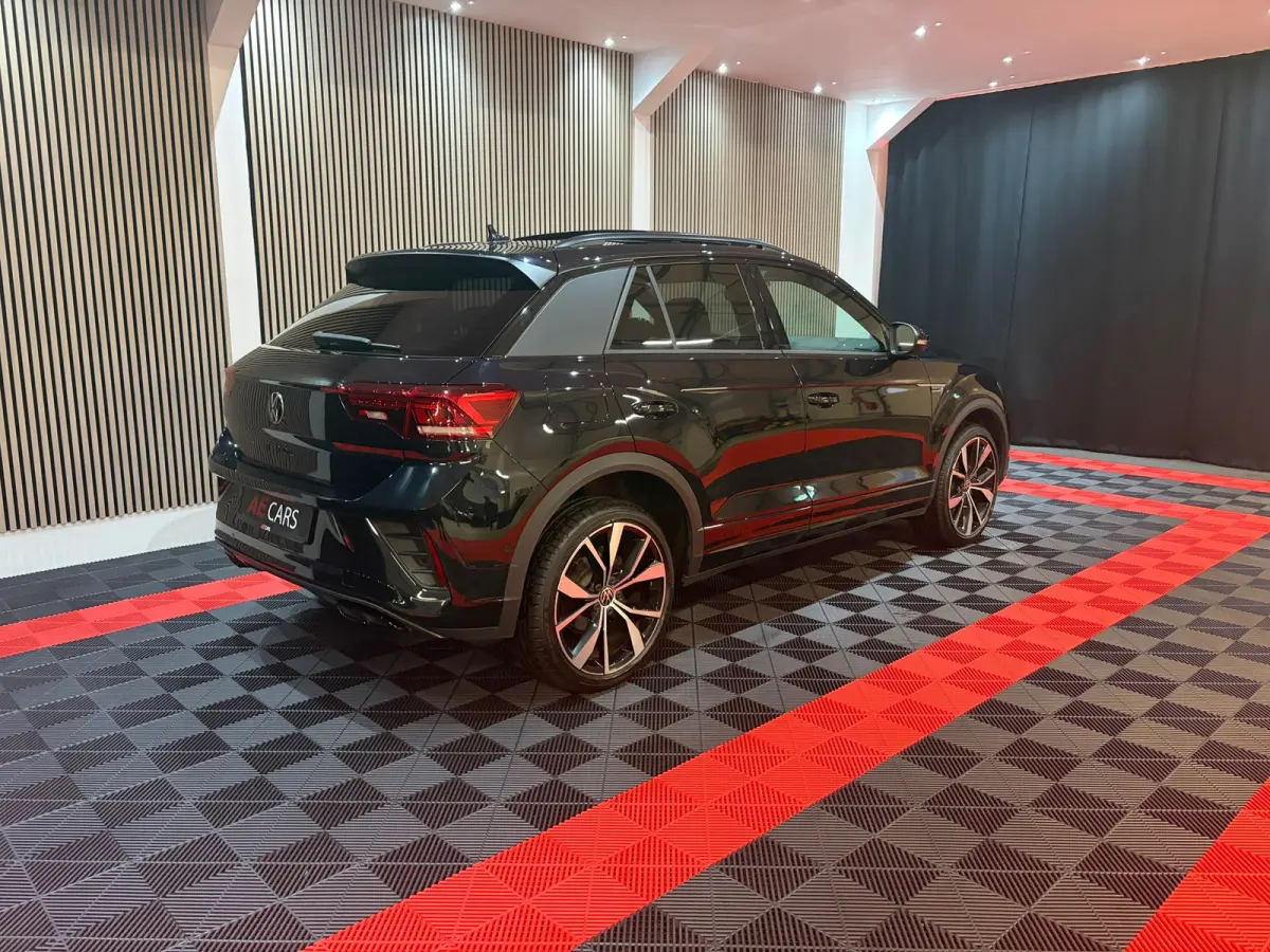 1.5 TSI R-Line Black Pack Edition 2025 /Pano/Camera/Keyless///