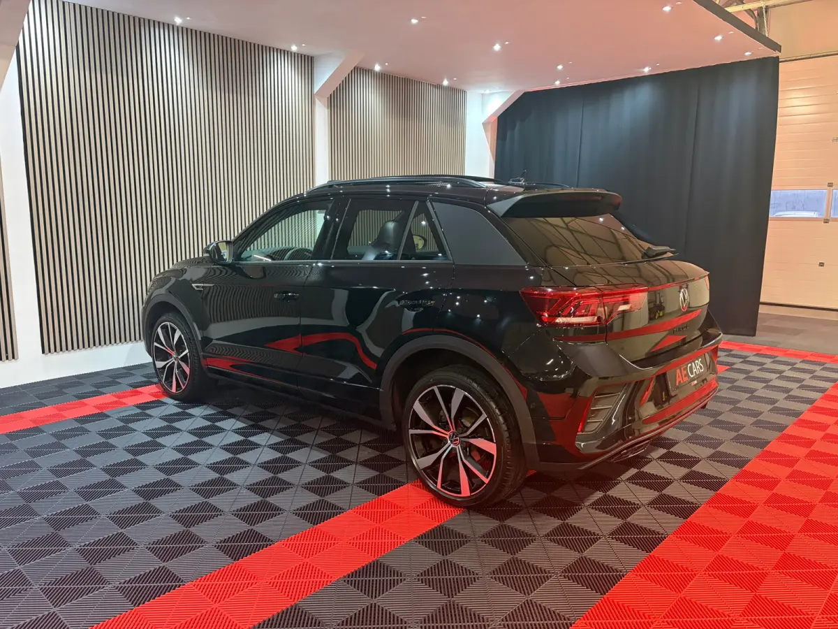 1.5 TSI R-Line Black Pack Edition 2025 /Pano/Camera/Keyless///
