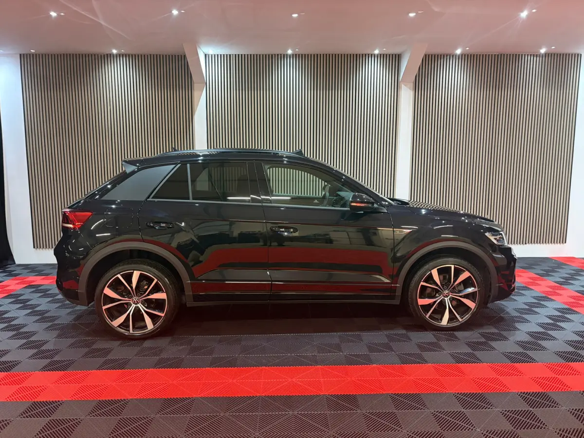 1.5 TSI R-Line Black Pack Edition 2025 /Pano/Camera/Keyless///