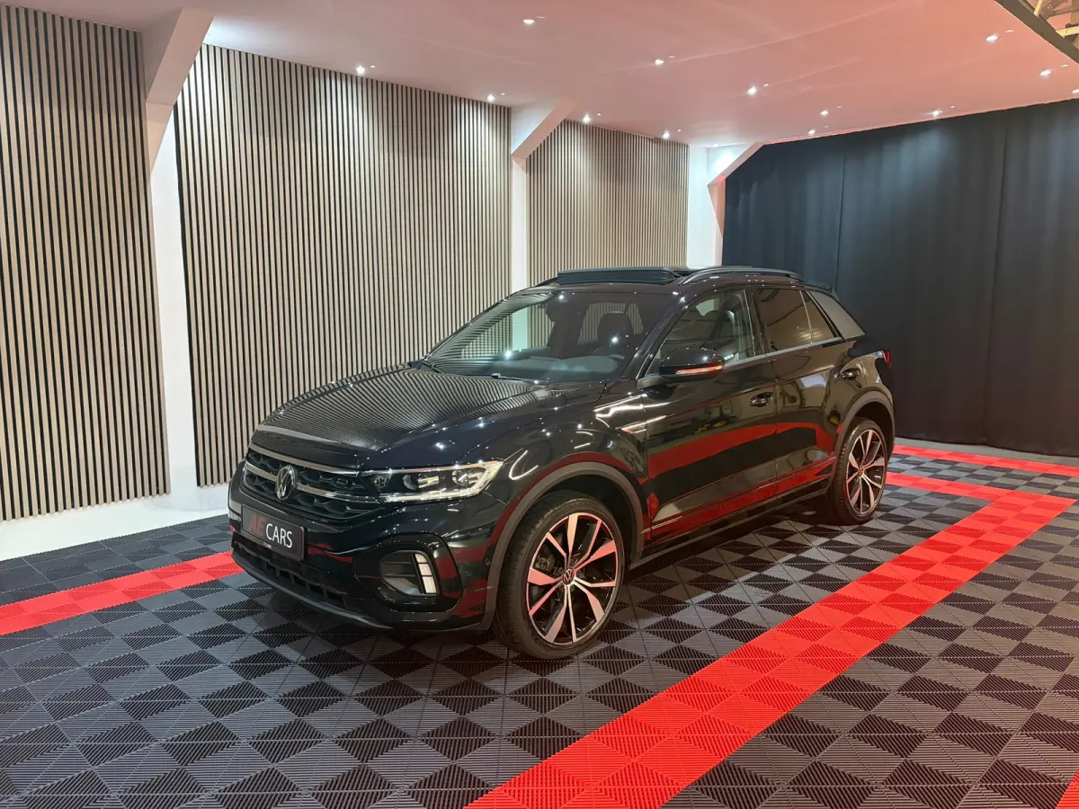 1.5 TSI R-Line Black Pack Edition 2025 /Pano/Camera/Keyless///