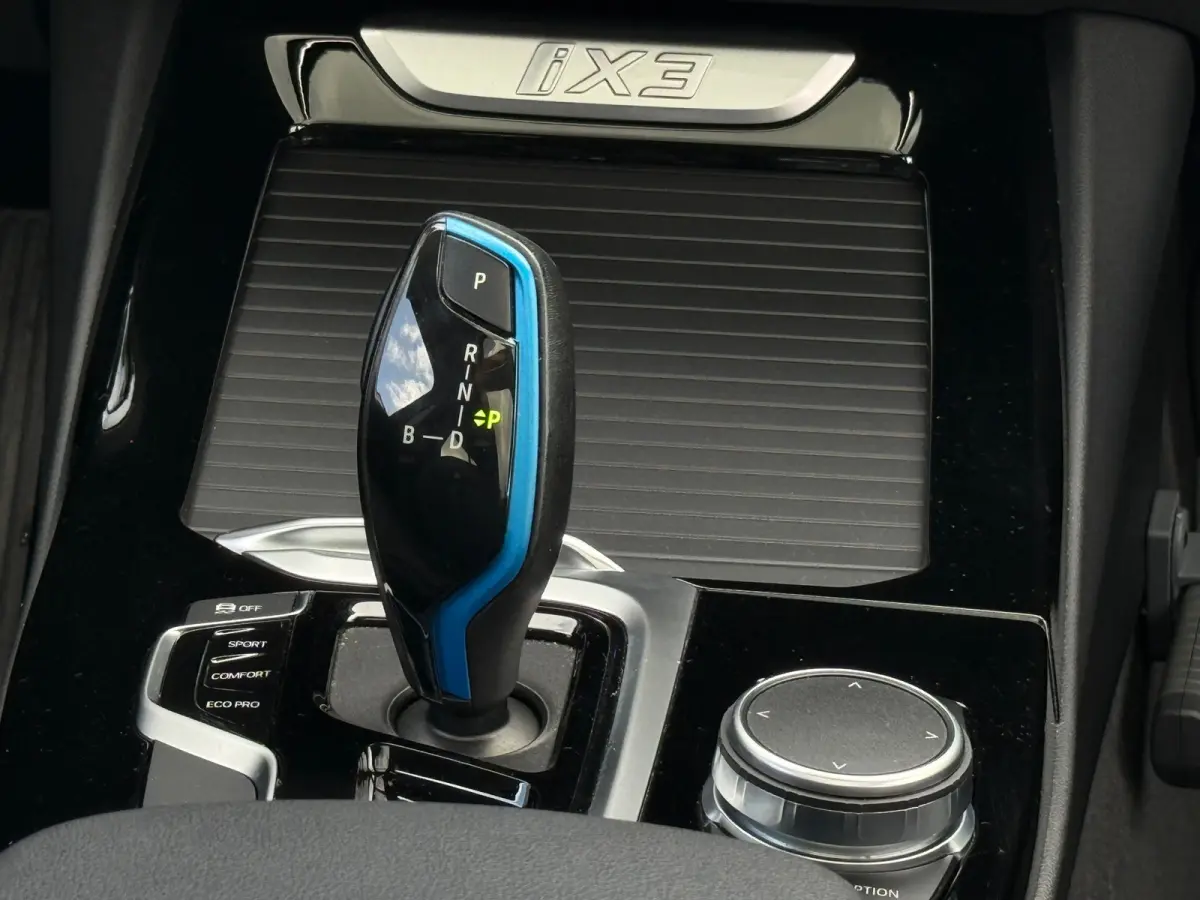 Executive 80 kWh SHADOW LINE 98% SOH PANO|LEDER|CARPLAY