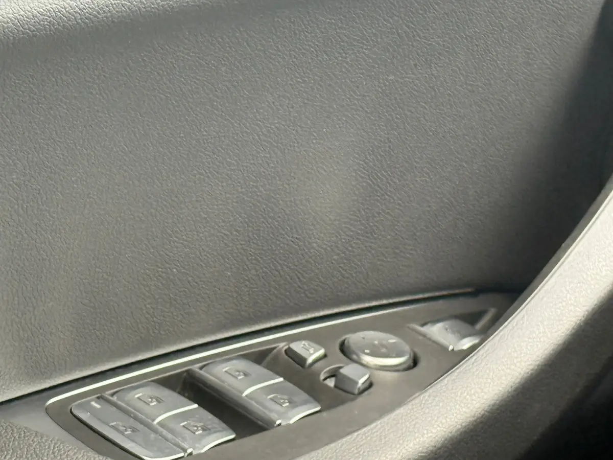 Executive 80 kWh SHADOW LINE 98% SOH PANO|LEDER|CARPLAY
