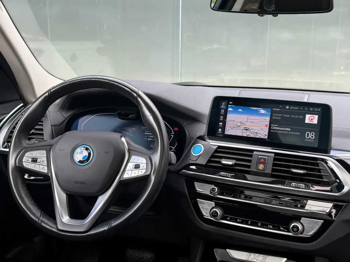 Executive 80 kWh SHADOW LINE 98% SOH PANO|LEDER|CARPLAY