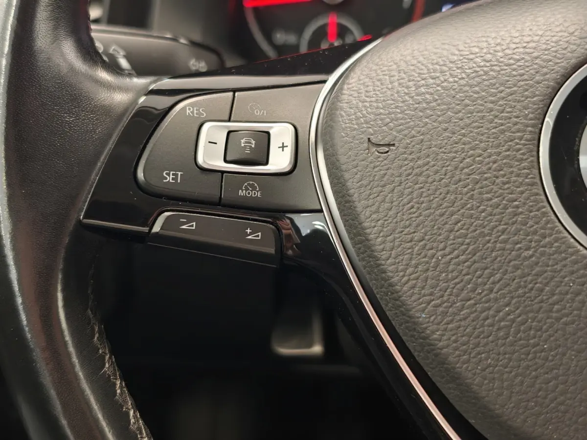 1.0 TSI Comfortline Executive-pakket Carplay Cruise Adaptief Allseason