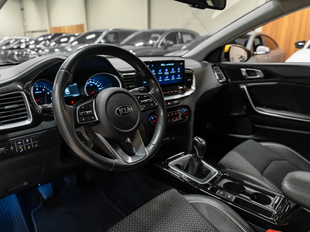 1.0 T-GDi DynamicPlusLine, Navi, Apple Carplay, Cruise, Bluetooth/Tel, PDC, Private Glas, Volledig Onderhouden