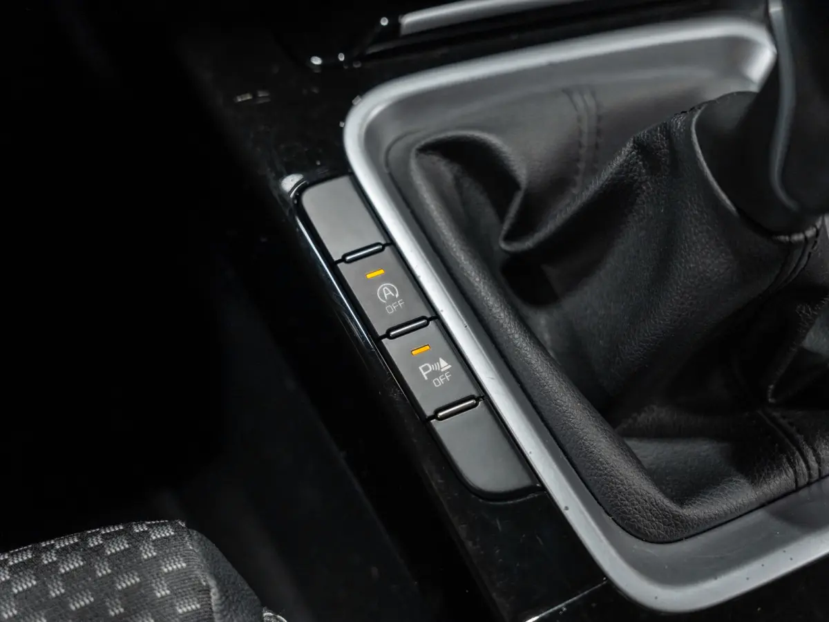 1.0 T-GDi DynamicPlusLine, Navi, Apple Carplay, Cruise, Bluetooth/Tel, PDC, Private Glas, Volledig Onderhouden