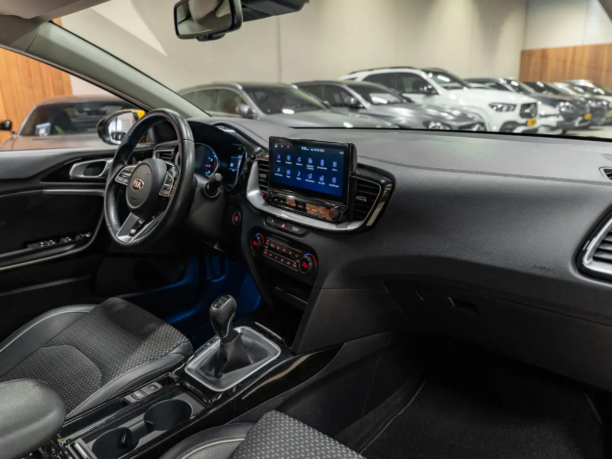 1.0 T-GDi DynamicPlusLine, Navi, Apple Carplay, Cruise, Bluetooth/Tel, PDC, Private Glas, Volledig Onderhouden