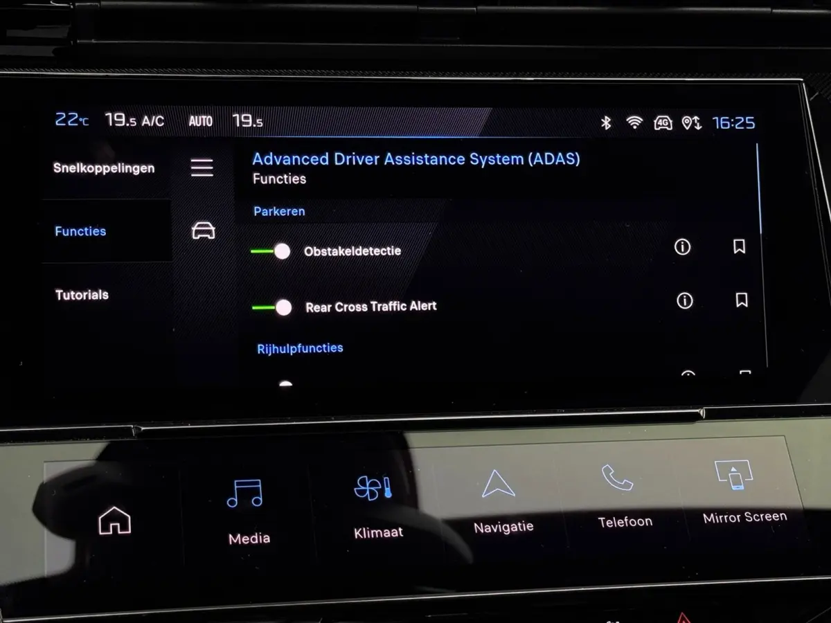 1.2 PureTech GT | NL-Auto | Camera | Matrix-LED | Leder-Alcantara | Virtual Cockpit | Navigatie