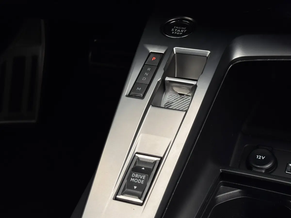 1.2 PureTech GT | NL-Auto | Camera | Matrix-LED | Leder-Alcantara | Virtual Cockpit | Navigatie