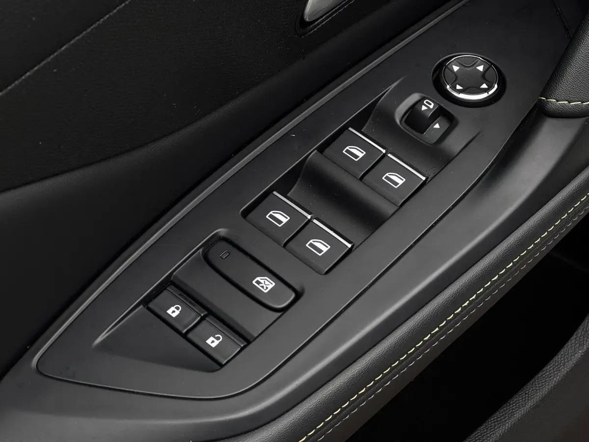 1.2 PureTech GT | NL-Auto | Camera | Matrix-LED | Leder-Alcantara | Virtual Cockpit | Navigatie