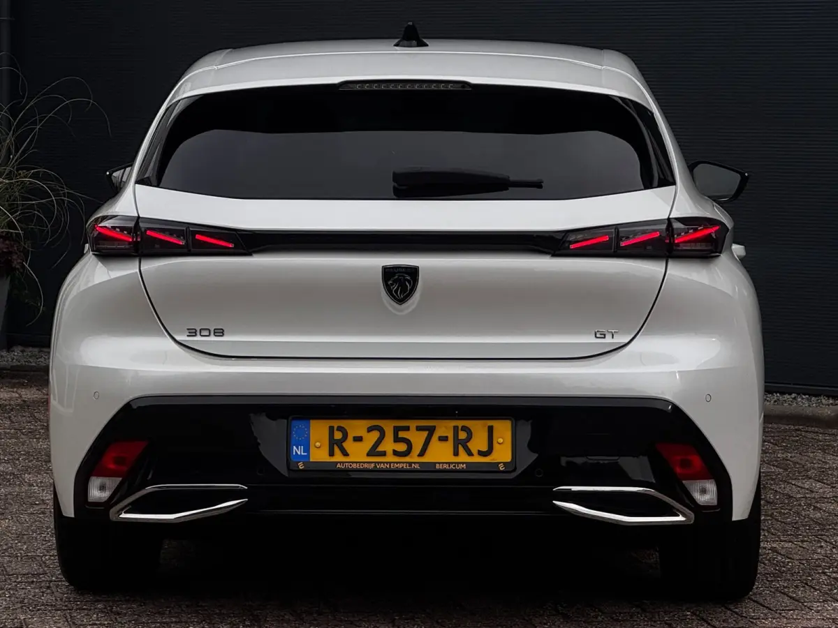 1.2 PureTech GT | NL-Auto | Camera | Matrix-LED | Leder-Alcantara | Virtual Cockpit | Navigatie