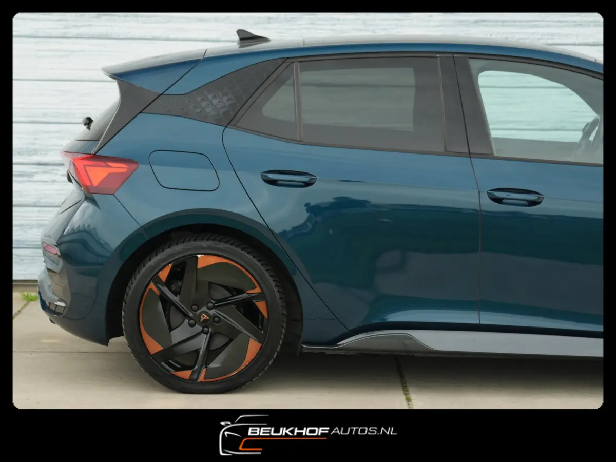 Copper Edition One 62 kWh / HUD / 360Cam / Pano
