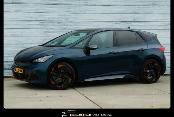 Copper Edition One 62 kWh / HUD / 360Cam / Pano