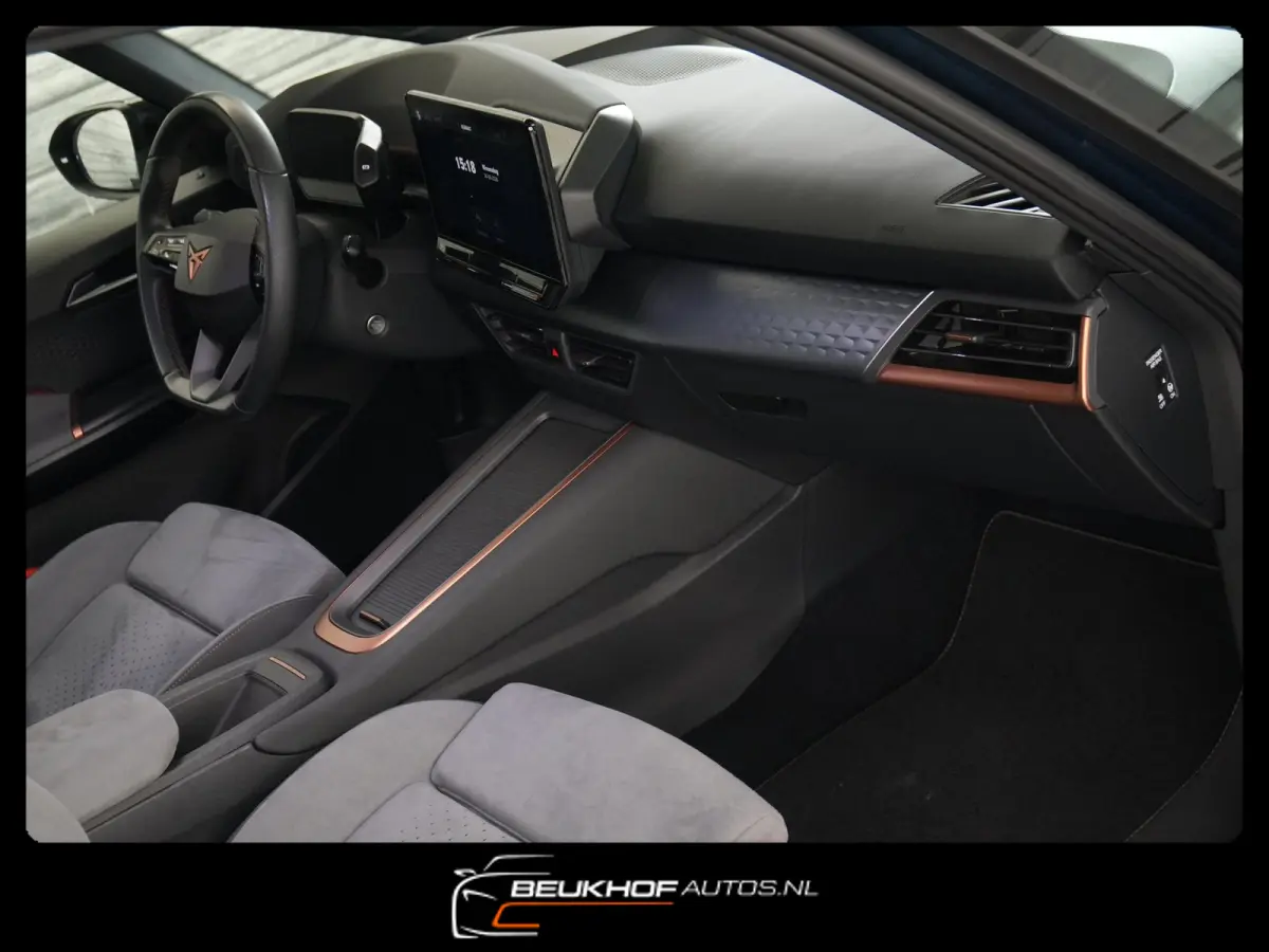 Copper Edition One 62 kWh / HUD / 360Cam / Pano