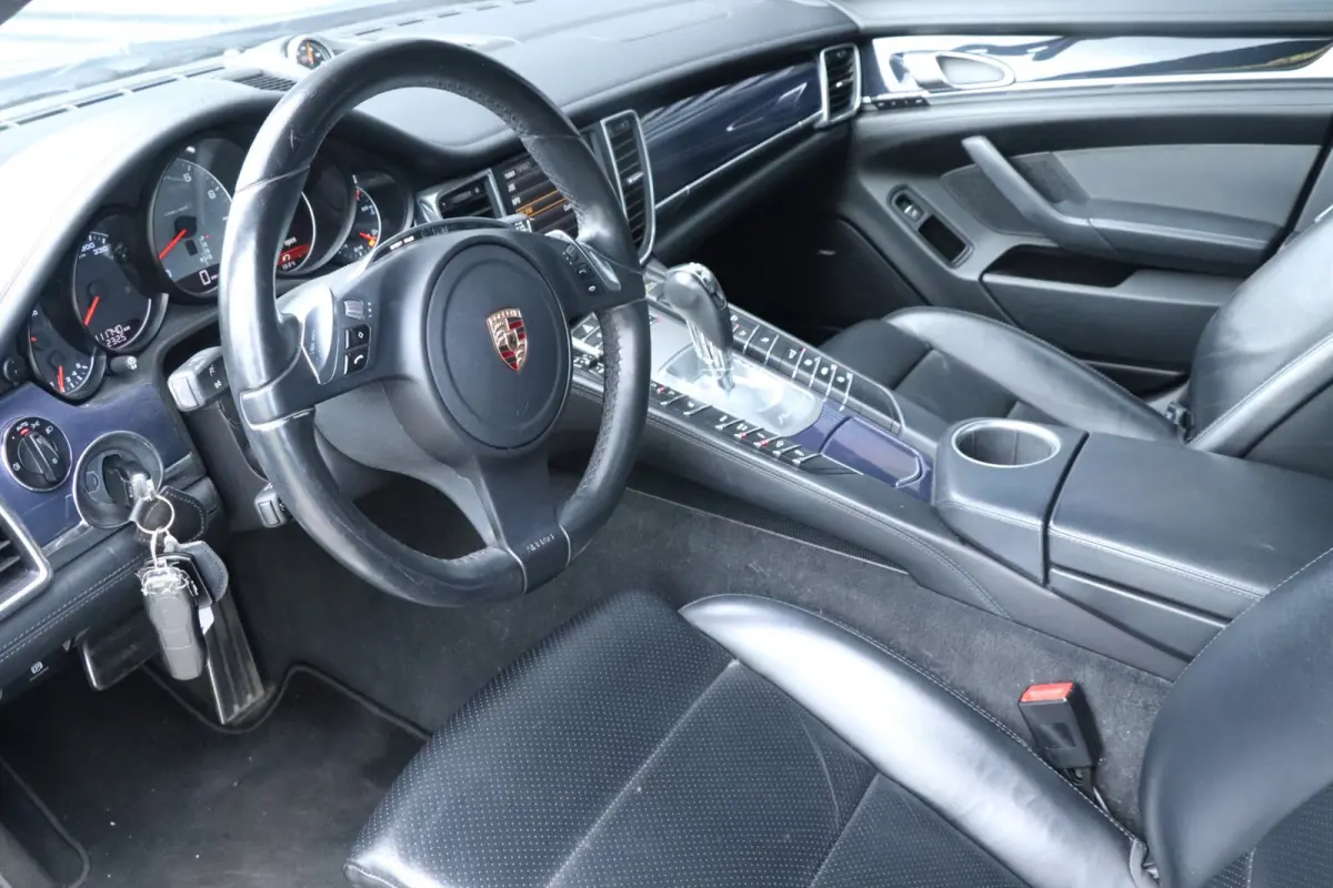4.8 4S | Sportchrono | PANO | BOSE | CAMERA