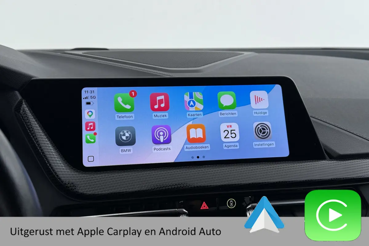 118i Business Edition Plus | Org NL | CarPlay | Stuur-/Stoelverwarming | Digital Cockpit | Leer | Sportstoelen |