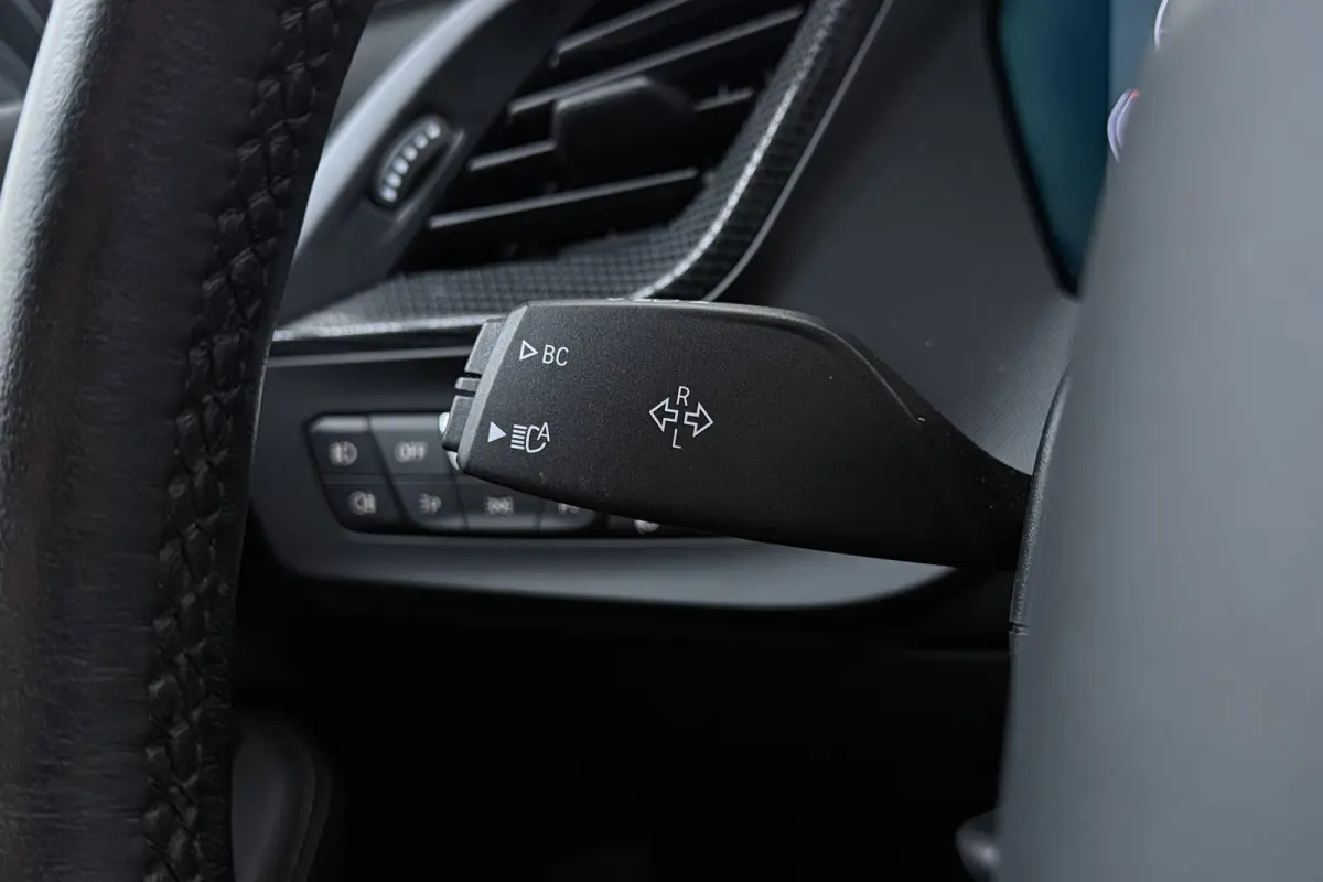 118i Business Edition Plus | Org NL | CarPlay | Stuur-/Stoelverwarming | Digital Cockpit | Leer | Sportstoelen |