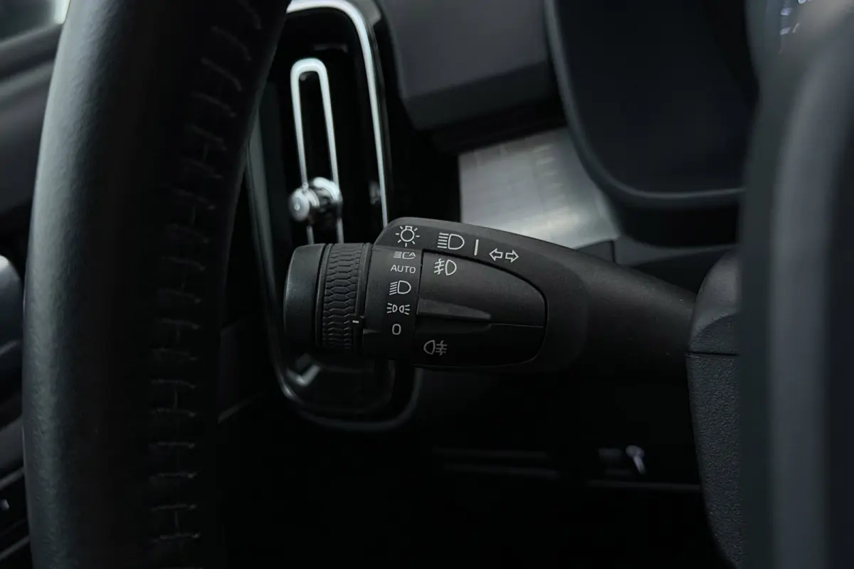 2.0 T5 AWD Intro Edition | Uitklap Trekhaak | Panoramadak | Org NL | Leer | Harman/Kardon | Dealer Ond. | Adap. Cruise