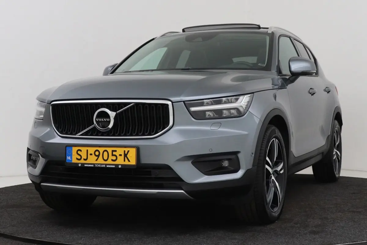 2.0 T5 AWD Intro Edition | Uitklap Trekhaak | Panoramadak | Org NL | Leer | Harman/Kardon | Dealer Ond. | Adap. Cruise
