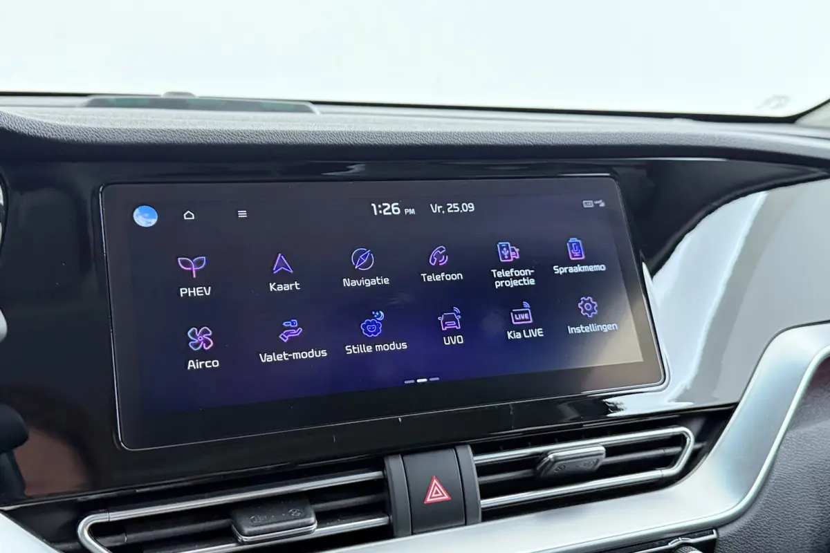 1.6 GDi PHEV ExecutiveLine | 28.000 KM! | Org NL | Trekhaak | Schuif-/Kanteldak | CarPlay | Camera | Digital Cockpit |