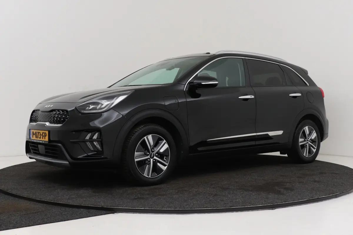 1.6 GDi PHEV ExecutiveLine | 28.000 KM! | Org NL | Trekhaak | Schuif-/Kanteldak | CarPlay | Camera | Digital Cockpit |