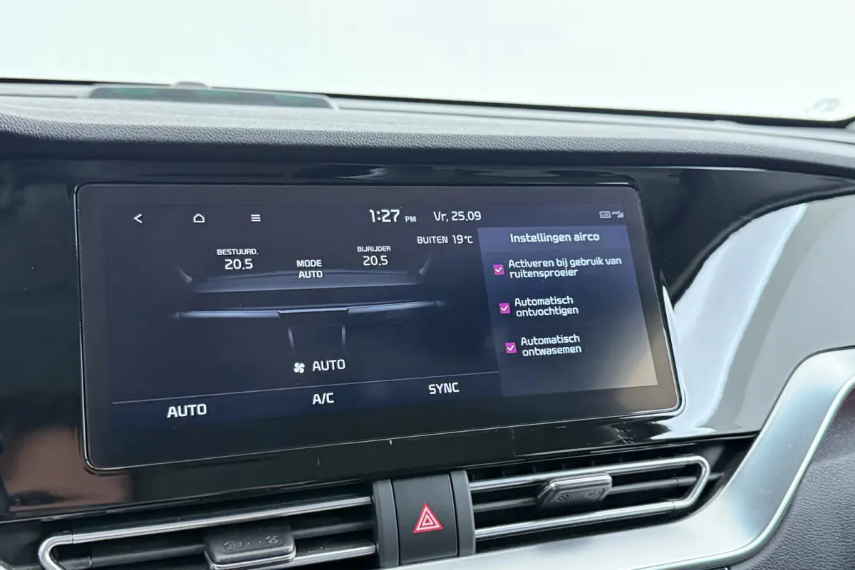 1.6 GDi PHEV ExecutiveLine | 28.000 KM! | Org NL | Trekhaak | Schuif-/Kanteldak | CarPlay | Camera | Digital Cockpit |