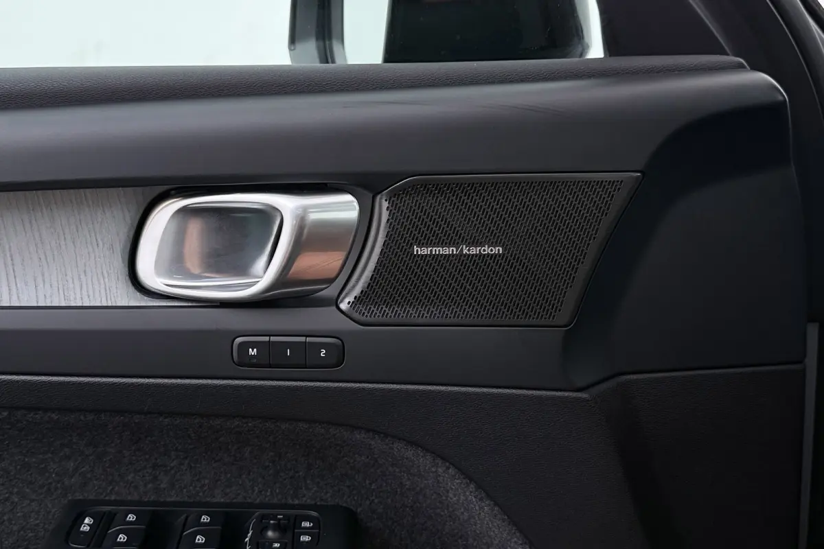 2.0 B4 Plus Black Edition | Uitklap Trekhaak | Panoramadak | Harman/Kardon | Digital Cockpit | CarPlay |